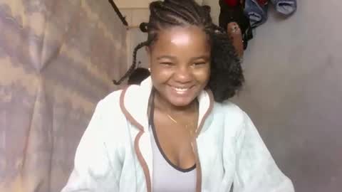 Snapshot of lovemarie08 chatting on 26, 4, 2026 lovemarie08 online show from 26, 4, 2026