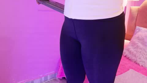 L O V E  online show from 3, 3, 2026