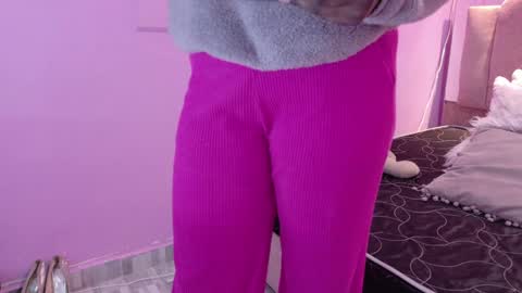 L O V E  online show from 29, 3, 2026