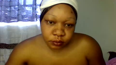 Snapshot of lover_birds chatting on 21, 12, 2025 lovers online show from 21, 12, 2025