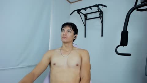 Snapshot of lover_fitnessboy chatting on 29, 12, 2024 kevin online show from 29, 12, 2024