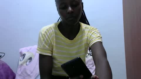 Snapshot of lovergal222 chatting on 12, 1, 2025 lovergal222 online show from 12, 1, 2025