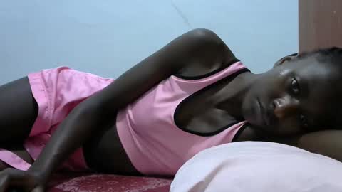 Snapshot of lovergal222 chatting on 22, 1, 2025 lovergal222 online show from 22, 1, 2025