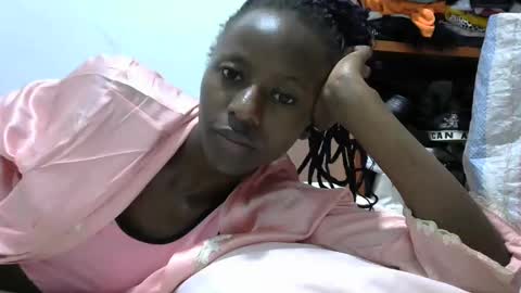 Snapshot of lovergal222 chatting on 2, 2, 2025 lovergal222 online show from 2, 2, 2025