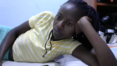 Snapshot of lovergal222 chatting on 3, 2, 2025 lovergal222 online show from 3, 2, 2025