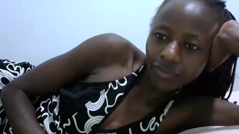 Snapshot of lovergal222 chatting on 11, 2, 2025 lovergal222 online show from 11, 2, 2025