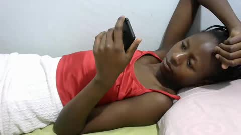 Snapshot of lovergal222 chatting on 20, 2, 2025 lovergal222 online show from 20, 2, 2025