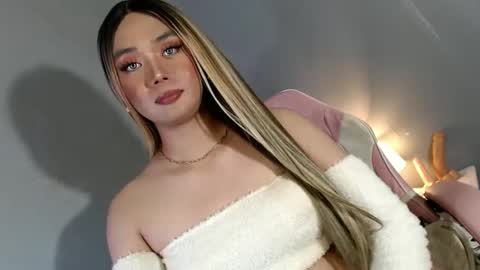 Snapshot of lovers_moon22 chatting on 10, 1, 2025 lovers moon22 online show from 10, 1, 2025