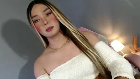 Snapshot of lovers_moon22 chatting on 18, 1, 2025 lovers moon22 online show from 18, 1, 2025