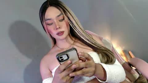 Snapshot of lovers_moon22 chatting on 15, 2, 2025 lovers moon22 online show from 15, 2, 2025