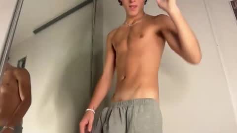 Leo Loves online show from 29, 3, 2026