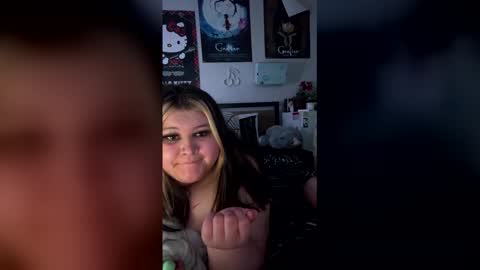 Snapshot of lovestarbaby chatting on 13, 3, 2026 starbaby online show from 13, 3, 2026