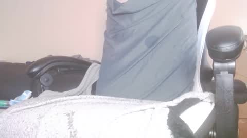 lovetobeused online show from 30, 11, 2025