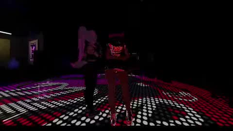 Snapshot of loveuniversal7777 chatting on 27, 9, 2025 Universalove7 VR online show from 27, 9, 2025