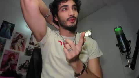 Snapshot of lovexjuxn77 chatting on 5, 12, 2025 lovexjuxn77 online show from 5, 12, 2025