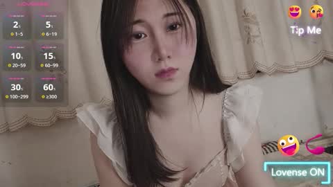 Snapshot of loveyouwhenloveme chatting on 2, 12, 2025 Lisa online show from 2, 12, 2025