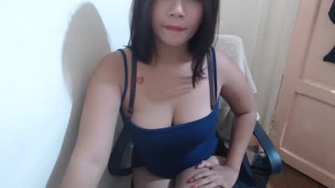 Snapshot of loving_ellah19 chatting on 3, 10, 2025 loving_ellah19 online show from 3, 10, 2025