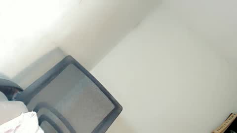 Snapshot of lovingmonaru969 chatting on 1, 1, 2025 Lovingmonaru969 online show from 1, 1, 2025