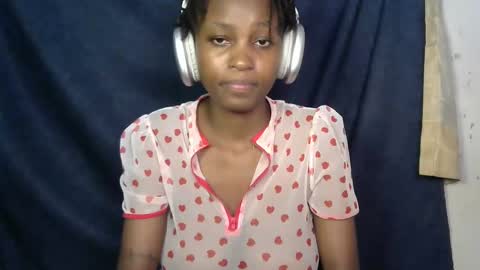 Snapshot of lovly_lastborn chatting on 3, 10, 2025 lovly_lastborn online show from 3, 10, 2025