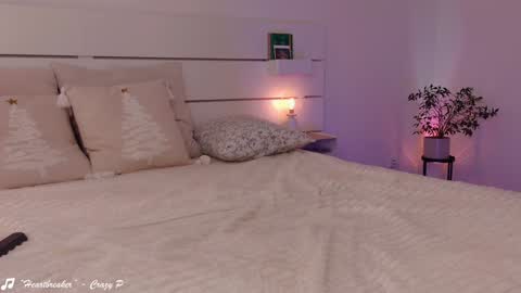    .       online show from 2, 2, 2025