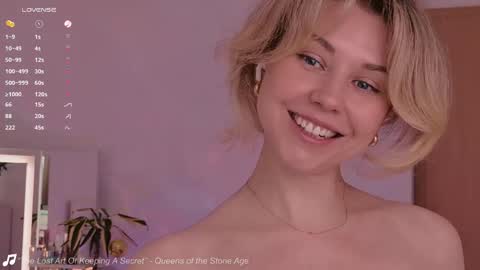 Snapshot of lowfreqsiren chatting on 31, 5, 2026 . online show from 31, 5, 2026