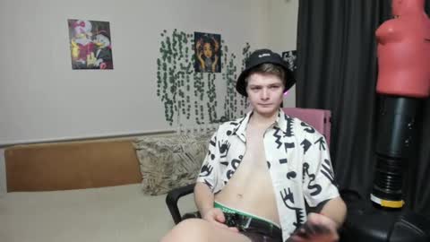 VECTORSTEVEPVT IS OPEN online show from 15, 2, 2025