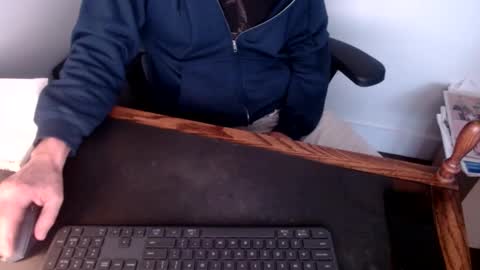 Snapshot of lreed090 chatting on 3, 3, 2025 lreed090 online show from 3, 3, 2025