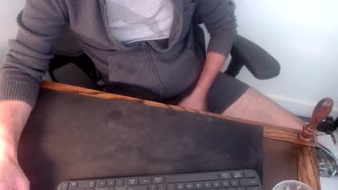 Snapshot of lreed090 chatting on 12, 9, 2025 lreed090 online show from 12, 9, 2025