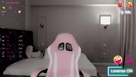 Snapshot of lu_mina chatting on 15, 9, 2025 lu_mina online show from 15, 9, 2025