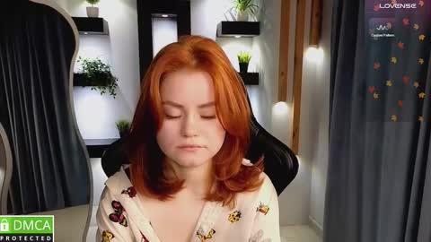 Snapshot of lu_muon chatting on 27, 11, 2025 lu_muon online show from 27, 11, 2025