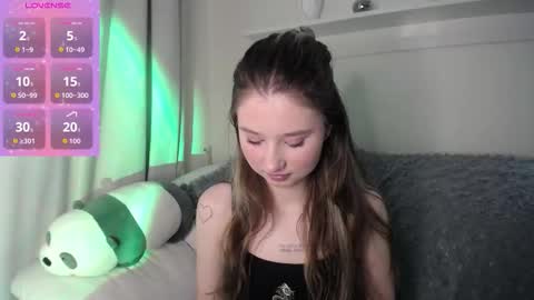 Snapshot of lua__19 chatting on 10, 10, 2025 Lua online show from 10, 10, 2025