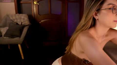 Snapshot of lua_ferch_ chatting on 28, 10, 2025 ---Goys incredible photographs online show from 28, 10, 2025