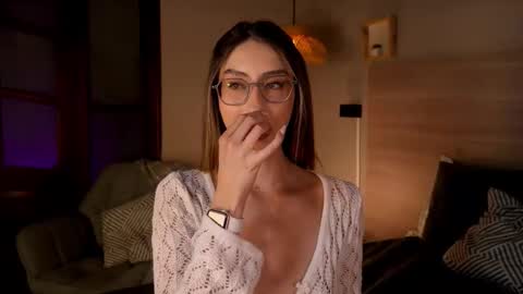 Snapshot of lua_ferch_ chatting on 13, 11, 2025 ---Goys incredible photographs online show from 13, 11, 2025