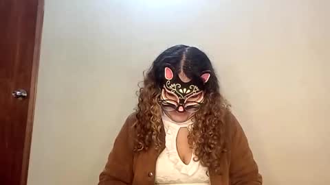 Snapshot of luana363 chatting on 14, 11, 2025 luana363 online show from 14, 11, 2025