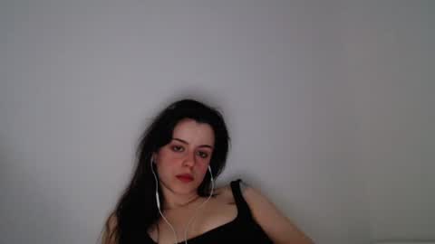 Snapshot of luana789 chatting on 18, 10, 2025 luana online show from 18, 10, 2025