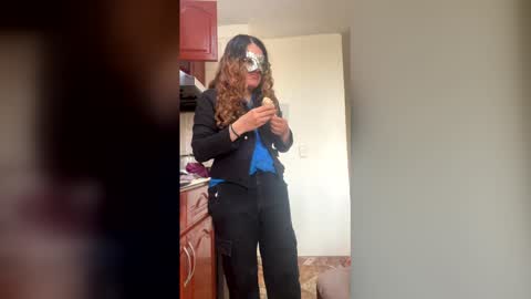 luana_winner online show from 16, 12, 2025