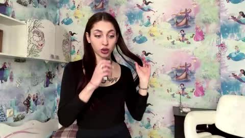 luanagilford online show from 27, 2, 2026