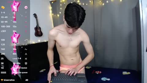 Snapshot of luandy_ chatting on 17, 12, 2024 lUAN online show from 17, 12, 2024