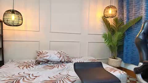 Snapshot of luandy_ chatting on 4, 10, 2025 lUAN online show from 4, 10, 2025