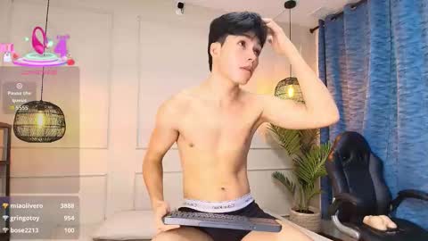 Snapshot of luandy_ chatting on 17, 11, 2025 lUAN online show from 17, 11, 2025