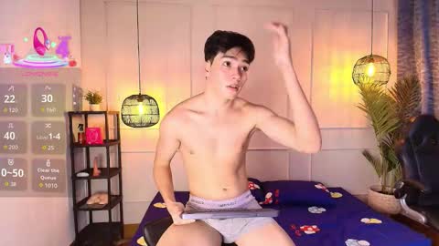 Snapshot of luandy_ chatting on 15, 12, 2025 lUAN online show from 15, 12, 2025