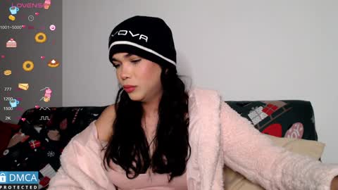 luara_ online show from 9, 1, 2025