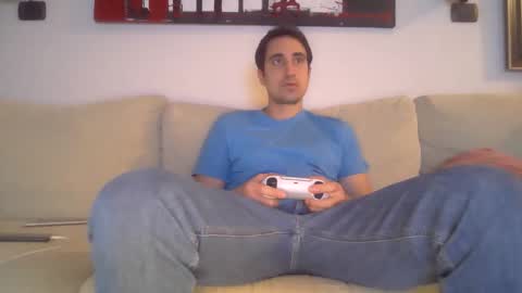 Snapshot of luca_f4 chatting on 11, 10, 2025 Luca online show from 11, 10, 2025