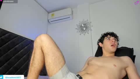 Snapshot of luca_ferrer_ chatting on 14, 2, 2025 Luca Ferrer online show from 14, 2, 2025