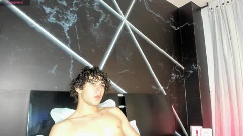 Snapshot of luca_ferrer_ chatting on 25, 10, 2025 Luca Ferrer online show from 25, 10, 2025