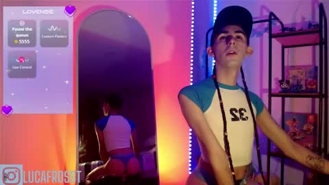 Snapshot of luca_frost chatting on 5, 11, 2025 Luca online show from 5, 11, 2025