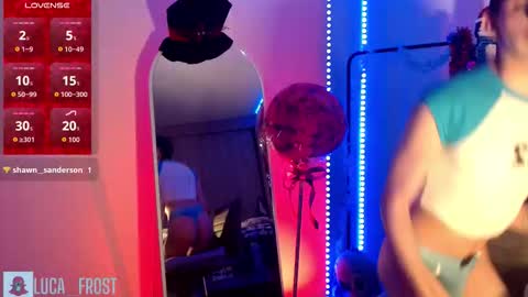 Snapshot of luca_frost chatting on 17, 12, 2025 Luca online show from 17, 12, 2025