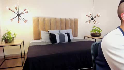 luca_morettii online show from 18, 9, 2025