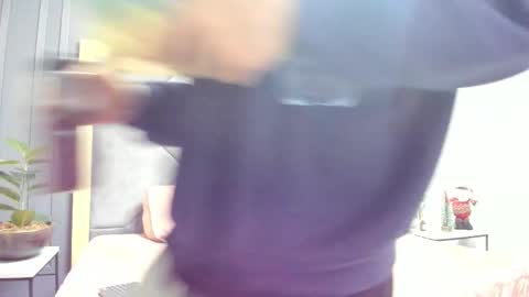 luca_morettii online show from 3, 12, 2025