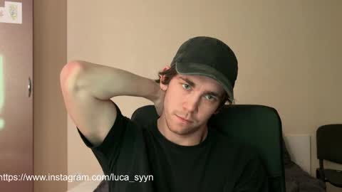 Snapshot of luca_syn chatting on 16, 9, 2025 Luca S online show from 16, 9, 2025